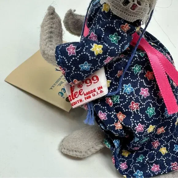 Vintage Annalee Granny Grandma Mouse Doll Plush w/ Glasses Mobilitee Collectible - Picture 7 of 11